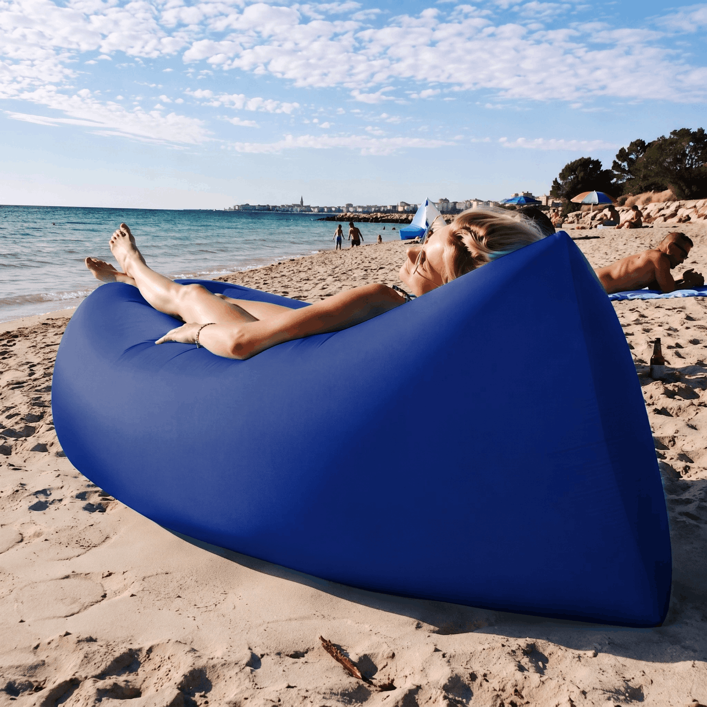 CANAPÉ GONFLABLE SAC PARE-PLUIE MATRASSE DE PLAGE 190CM XXL. Matelas Gonflable pour Eau et Jardin en Bleu Marine. Canapé de Plage Auto-Gonflant en Nylon Nylon Premium Épais. Matelas Double Chambre Imperméable pour Natation et Piscine. Canapé Gonflable Lég