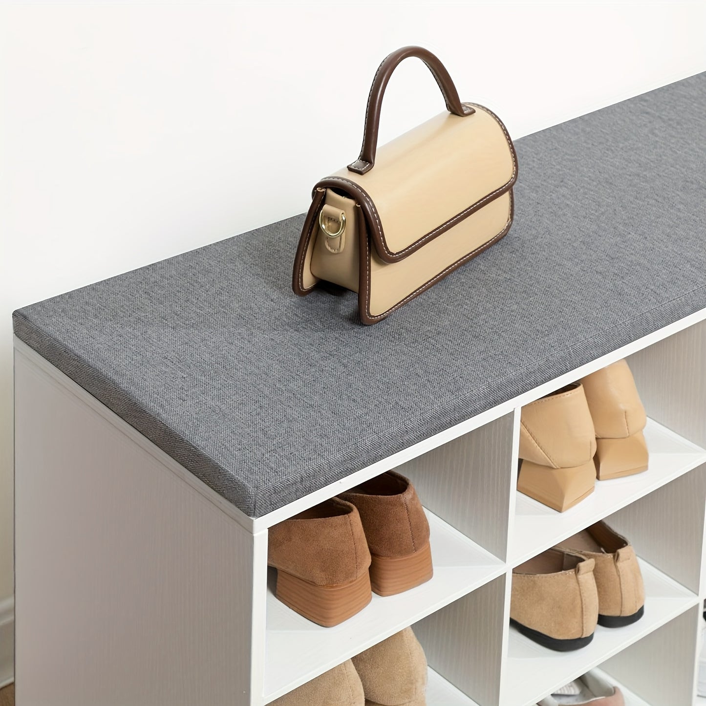 Meuble à chaussures avec banc, 10 compartiments, banquettes rembourrées, armoire murale avec 9 crochets, et meuble à chaussures idéal pour les couloirs, les entrées et les chambres à coucher, couleur blanc