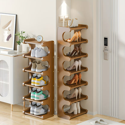 Un meuble à chaussures compact à 7 niveaux conçu pour les espaces d'angle dans les maisons, les résidences étudiantes ou les locations, maximisant l'efficacité du stockage. Ces armoires à chaussures s'intègrent bien dans divers types de pièces.
