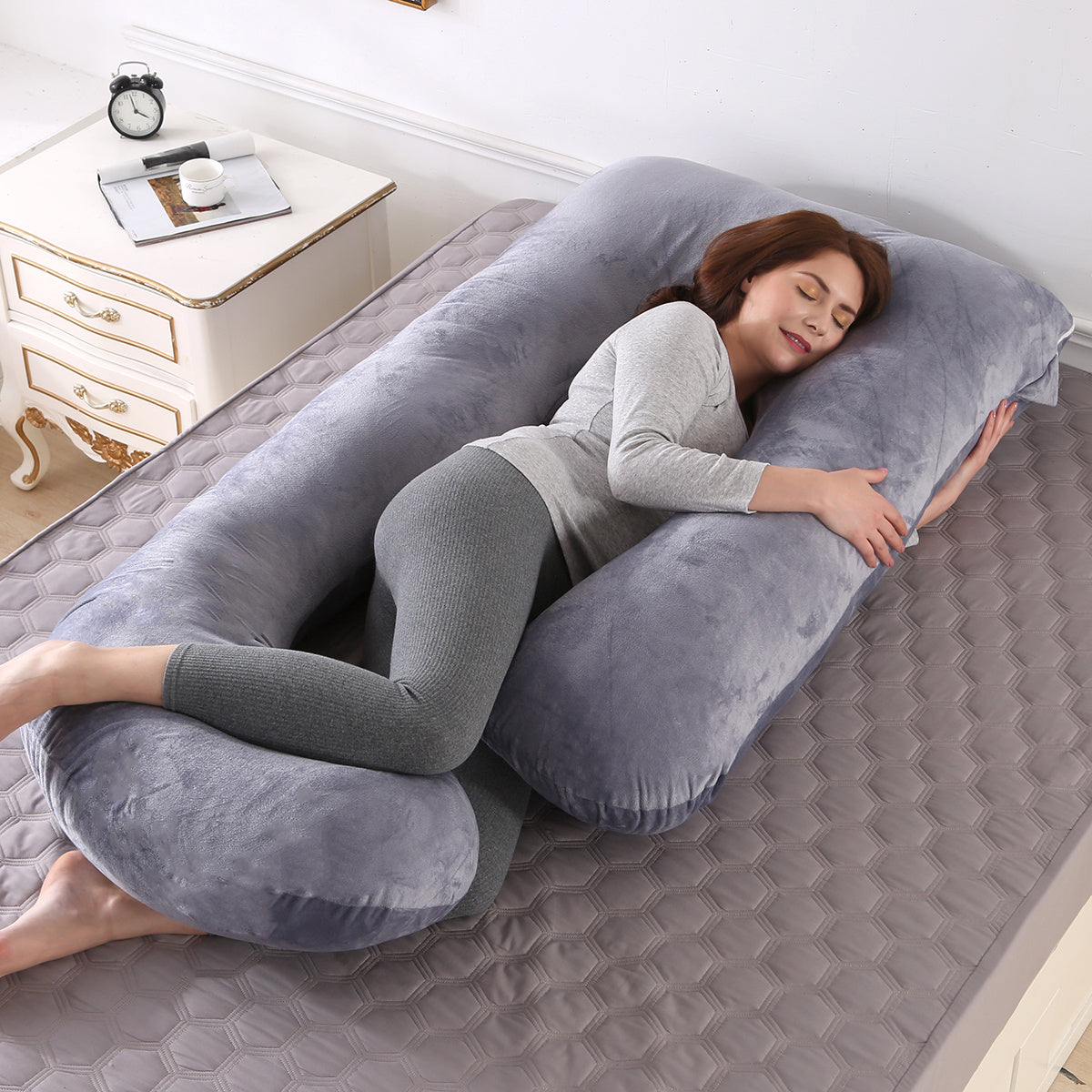 Oreiller de grossesse en velours de cristal en forme de J 70 X 145 cm - Soutien lombaire et abdominal, haute résilience, ultra confort