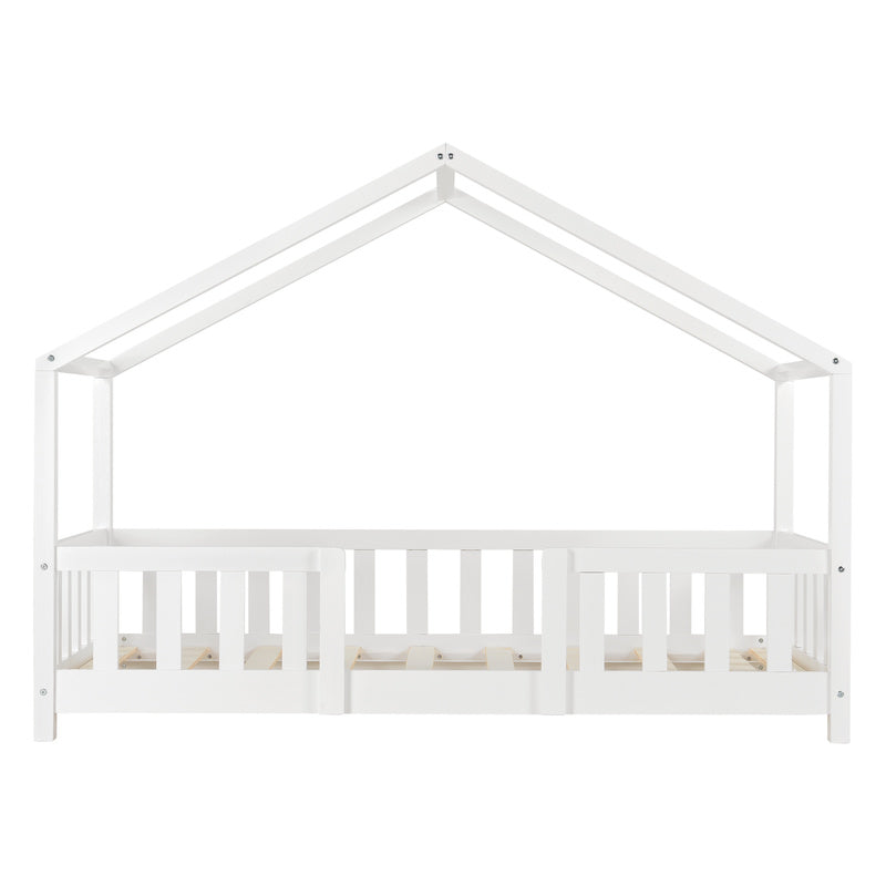 Lit pour enfants Treviolo de style maison avec protection contre les chutes en bois de pin