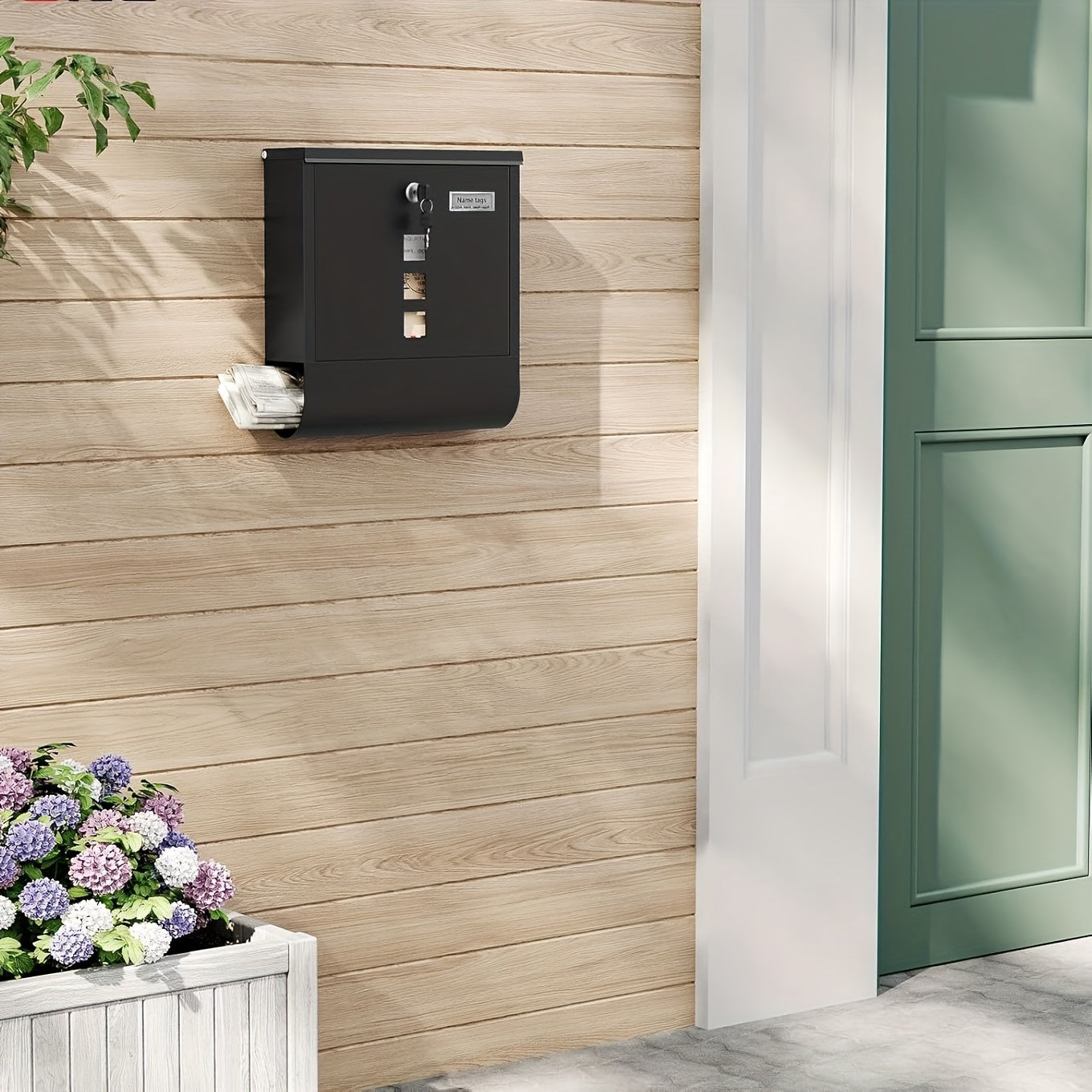 Boîte aux lettres individuelle avec compartiment pour journaux, panneaux de visualisation transparents, plaque signalétique, mécanisme de verrouillage sécurisé, conçue pour une installation murale, livrée avec deux clés, design moderne, dimensions 33.5 X