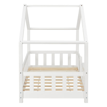 Lit pour enfants Treviolo de style maison avec protection contre les chutes en bois de pin