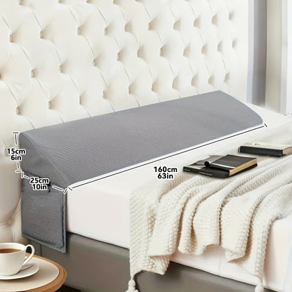 Oreiller en forme de cale conçu pour combler l'espace entre la tête de lit et le matelas. Lavable en machine, disponible en gris et blanc, il soutient le bas du dos pendant la lecture. Retour gratuit des articles endommagés, frais de retour inclus