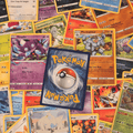 50 Cartes Pokémon officielles en français dont 5 brillantes