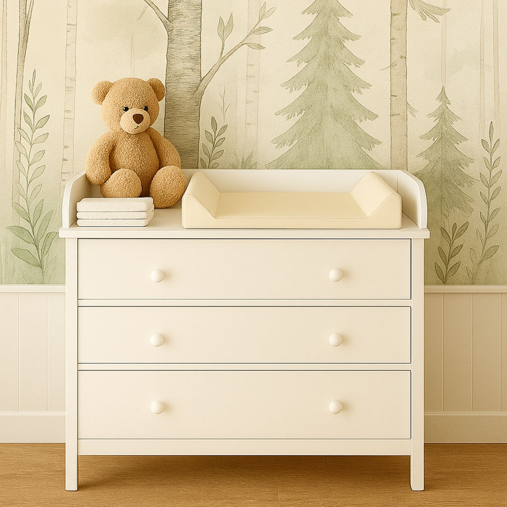 AMIKU, Matelas à langer doux pour bébés, Coussin à langer pour bébé, Mousse profilée pour changer les bébés, Coussin pour table ou commode, 50Cmx70Cm, Produit pour le soin des bébés, Sûr, Fabriqué en Europe, pour la maternelle, 100% imperméable, 100% anti
