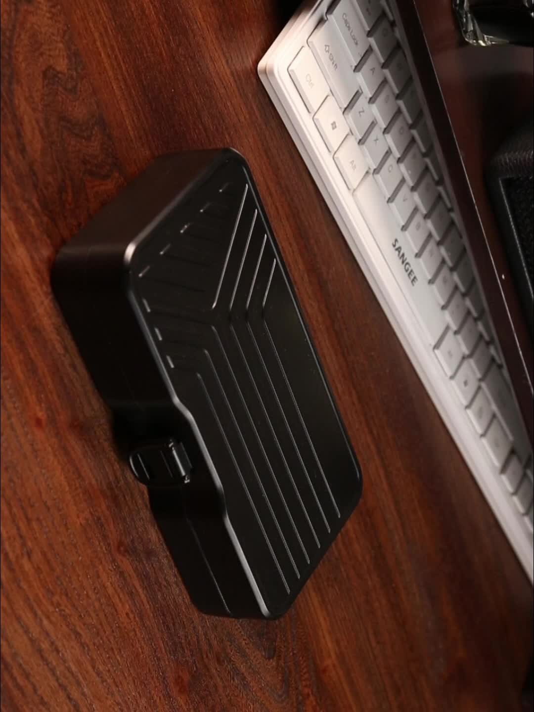 Jeu d'outils magnétique compact à cliquet détachable en forme de T, kit de tournevis multifonction pour bricolage et entretien domestique, avec douilles et clés Torx, rangement magnétique
