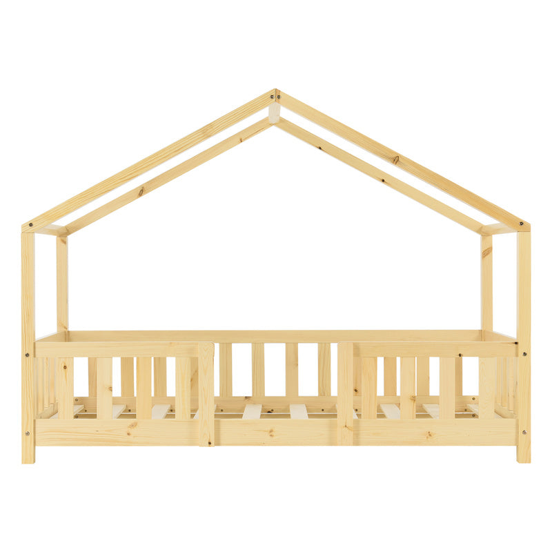 Lit pour enfants Treviolo de style maison avec protection contre les chutes en bois de pin