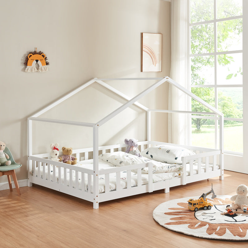 Lit pour enfants Treviolo de style maison avec protection contre les chutes en bois de pin
