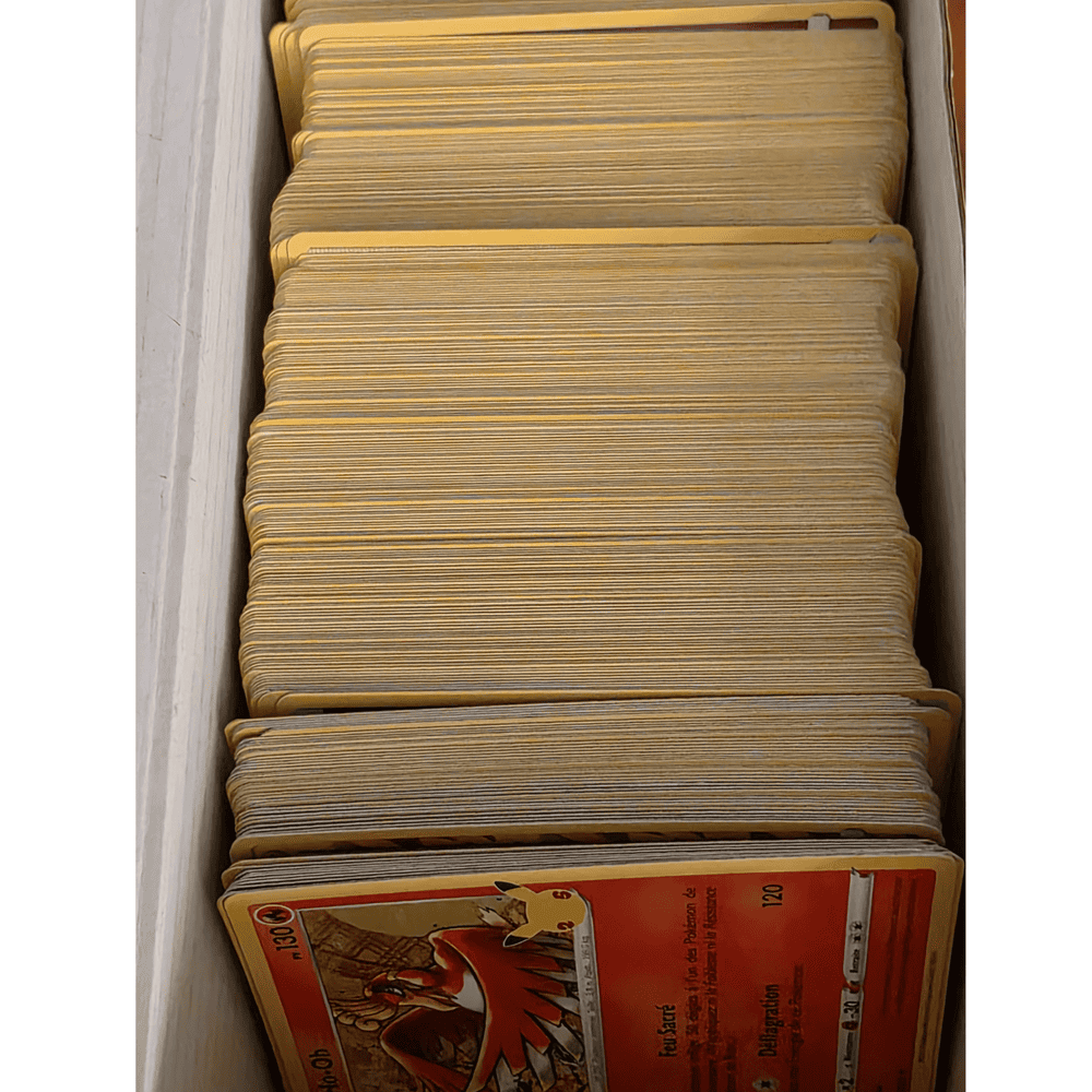 50 Cartes Pokémon françaises - Lot de 50 cartes officielles dont rares et brillantes