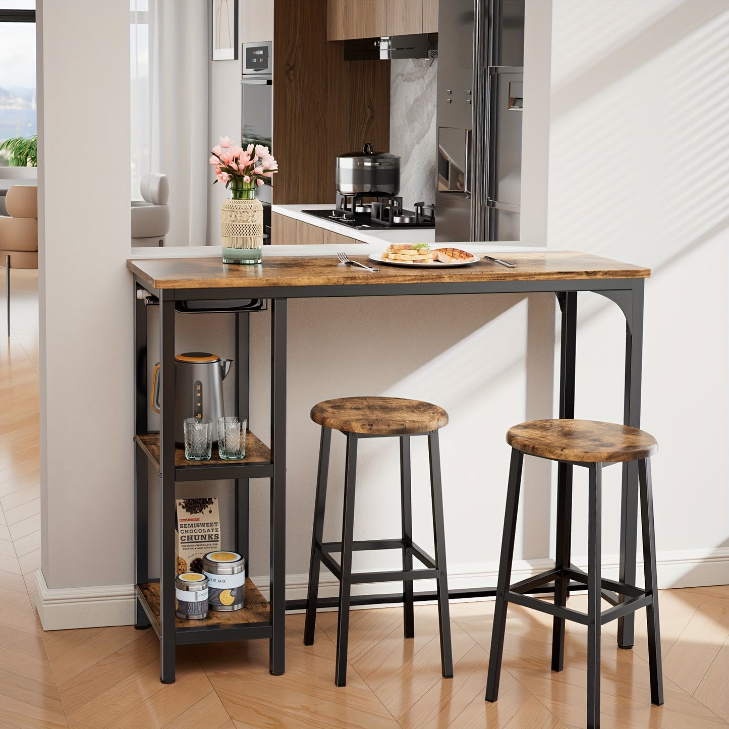 Ensemble de table et de chaises de bar 3 pièces, ensemble de table de bar moderne en fonte noire avec 2 tabourets, ensemble de table industrielle et de tabouret de bar, plateau en bois, table de pub rectangulaire avec étagères et porte-verres, pour cuisin