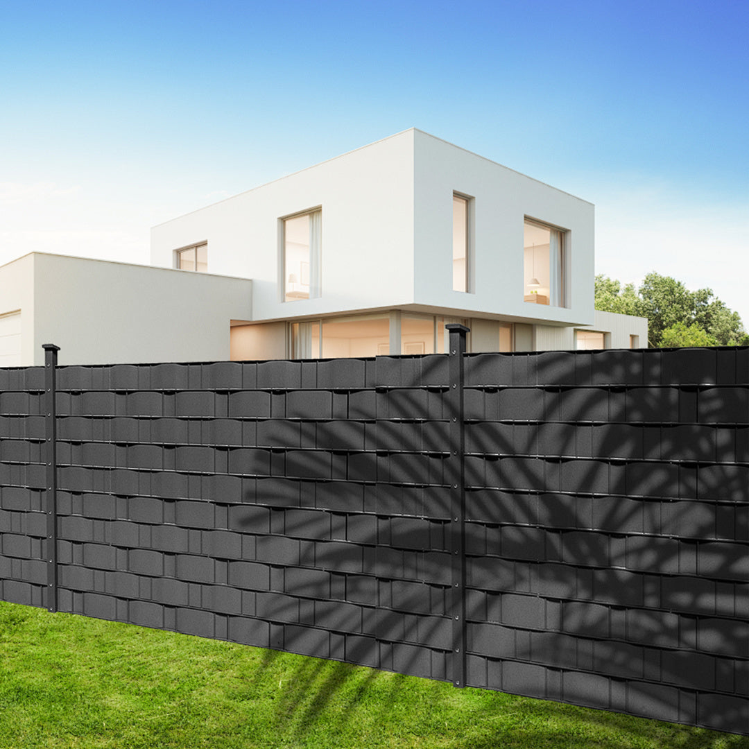 Bande de clôture d'intimité 35m-140m avec clips, écran d'intimité pour clôtures, bande d'intimité de jardin extérieur, clôture décorative gris foncé pour jardins, 450g/m², facile à installer, écran de  de l'intimité, pare-soleil, convient pour les cours,