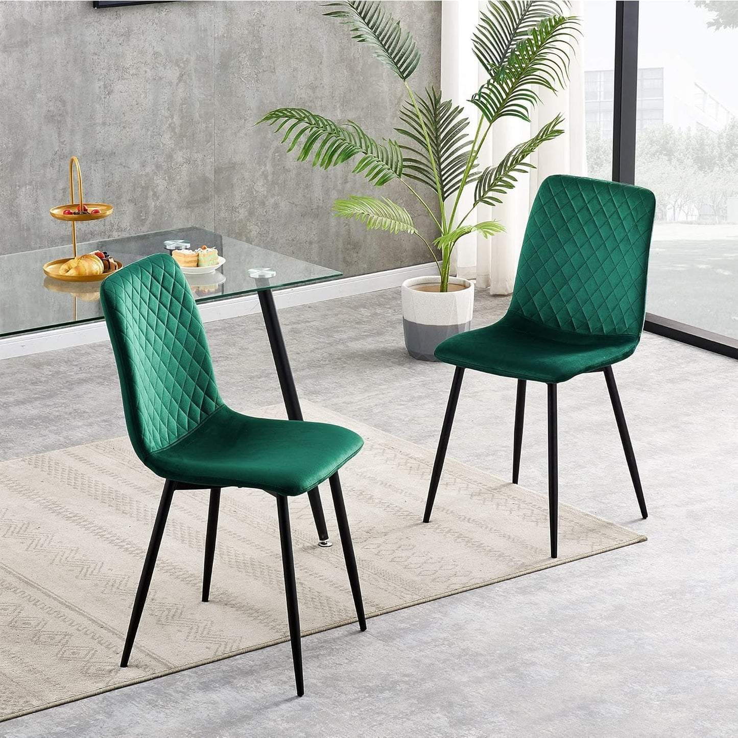 Ensemble de 4 chaises de salle à manger MCC Direct en velours, pieds en métal, chaises Lexi, chaises de conception