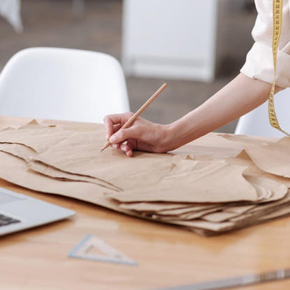 1 Rouleau de Papier Kraft Marron 60 cm × 15 m – Papier en Rouleau Polyvalent pour Emballage, Emballage Cadeau, Création de Patrons, Loisirs Créatifs, Artisanat, Décoration et Industrie