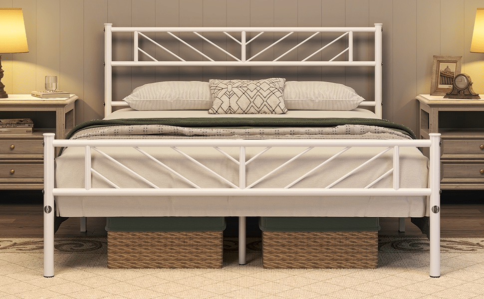 Costoffs Cadre de lit en metal simple Lit en Métal pour Adultes Grande Espace en Lattes Moderne