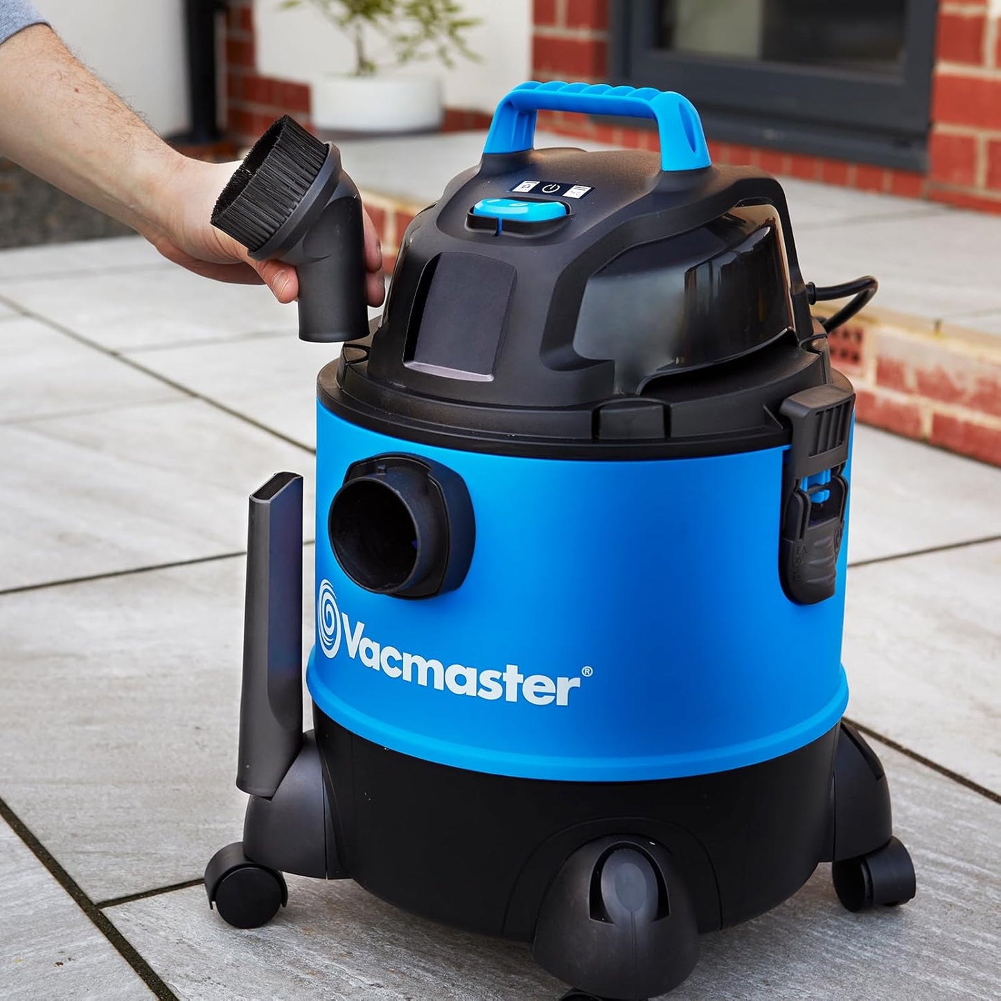 Aspirateur Balais-Balais 23L pour Surfaces Humides et Sèches avec Fonction Souffleur, Moteur Puissant 1250W, Aspiration Puissante 200AW, Grand Sac à Poussière et Filtre en Mousse, Réservoir en Polymère Durable, Conception Compacte et Portable pour Maison,
