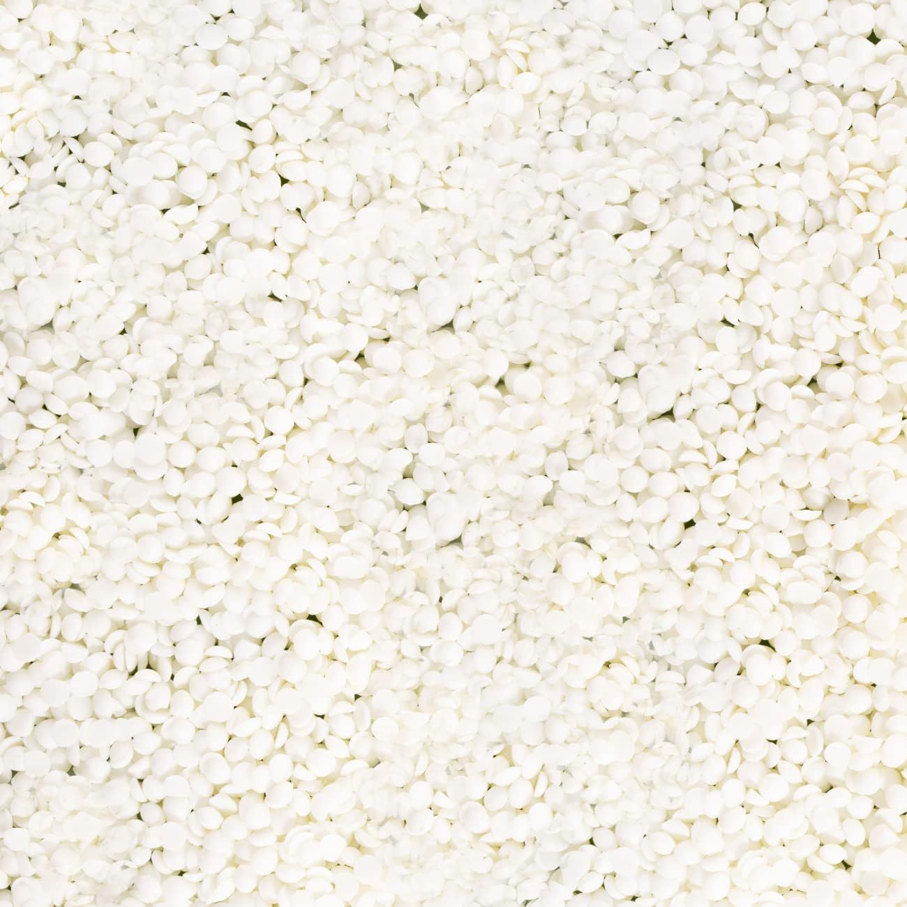Cire de soja Premium pour bougies en pot 1Kg. Perles à point de fusion bas, idéale pour les bougies aromatiques faites maison et les projets DIY, en sac auto-scellant.