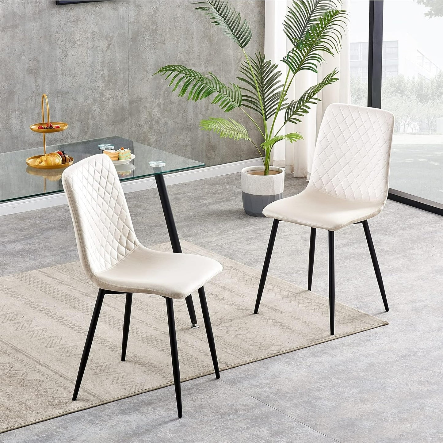 Ensemble de 4 chaises de salle à manger MCC Direct en velours, pieds en métal, chaises Lexi, chaises de conception